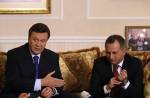 "За що вибачився Колесников, і кого насварив Янукович? Або фарс з Хюндаями триває"